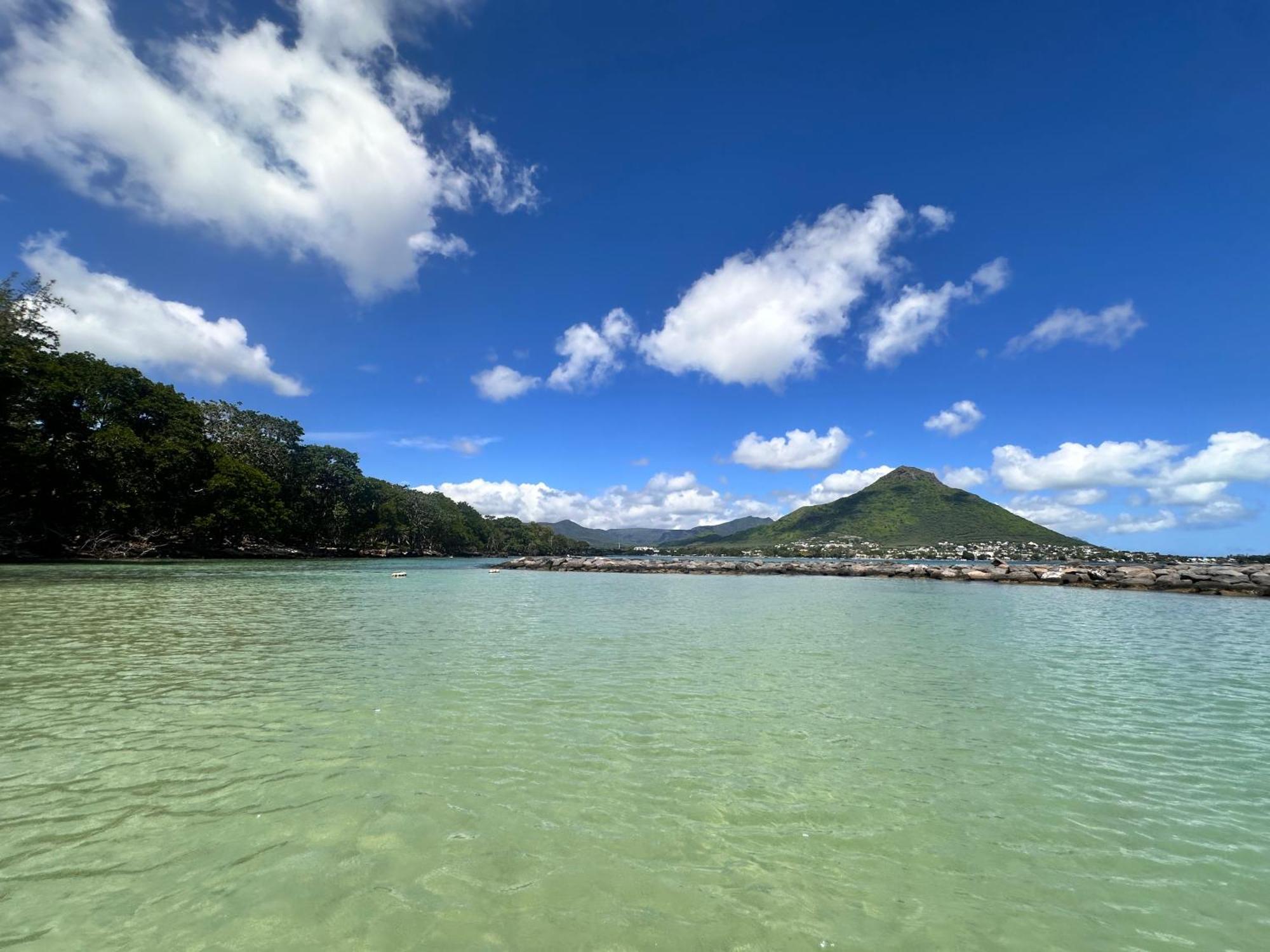 Wolmar Flic En Flac 3 Bedroom Beach Villa Bagian luar foto